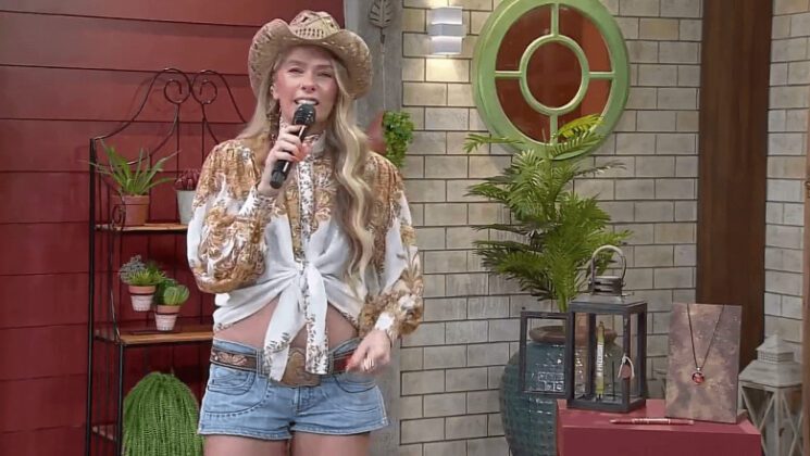 Adriane Galisteu-A Fazendo 2023-Participantes A Fazenda 2023-Canal do Vannucci