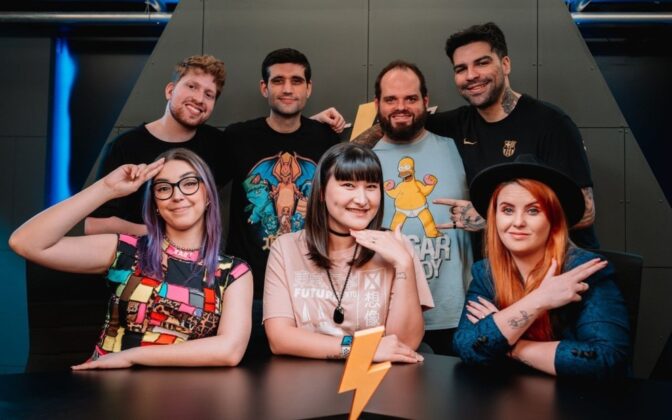 Apresentadores do canal Woohoo