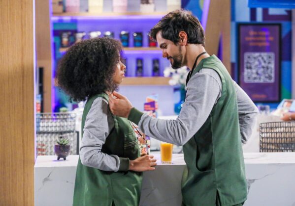 Cena de A Infância de Romeu e Julieta