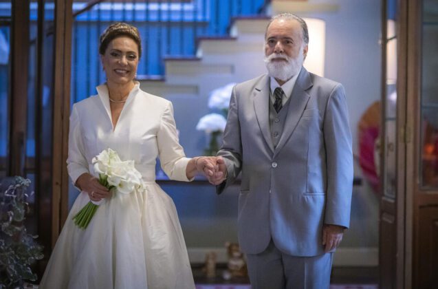 Antônio e Agatha no casamento