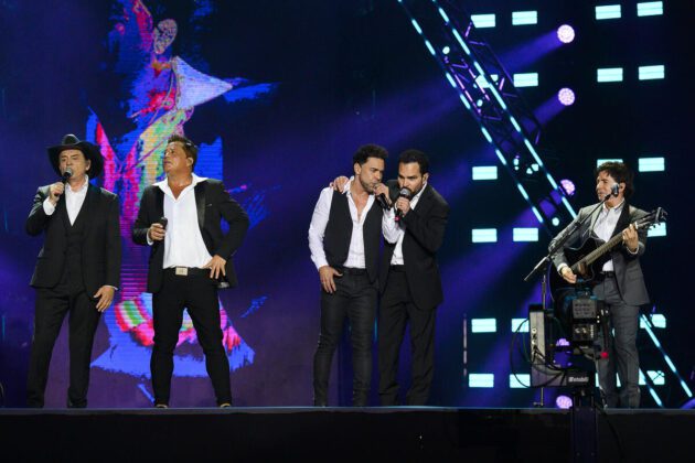 Chitãozinho e Xororó, Zeze Di Camargo e Luciano e Leonardo