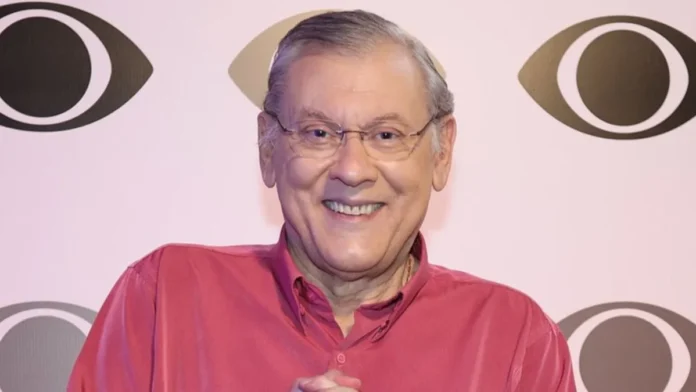 Milon Neves aparece sorrindo e camisa goiaba