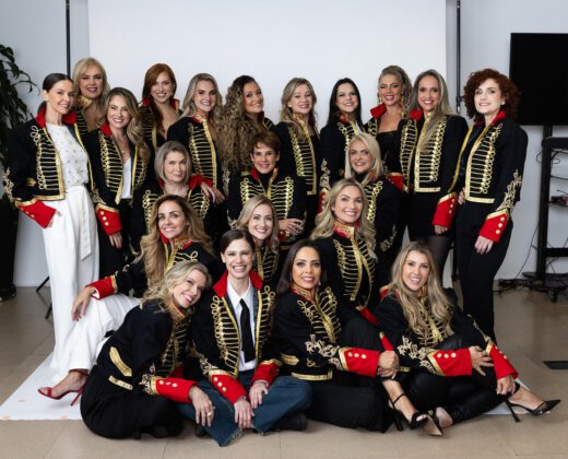 Paquitas reunidas para foto de divulgação de Paquitas Para Sempre