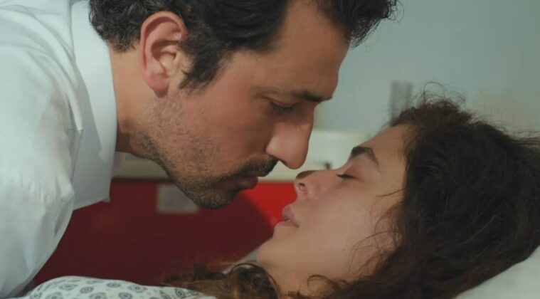 Arif beija Bahar em cena de Força de Mulher