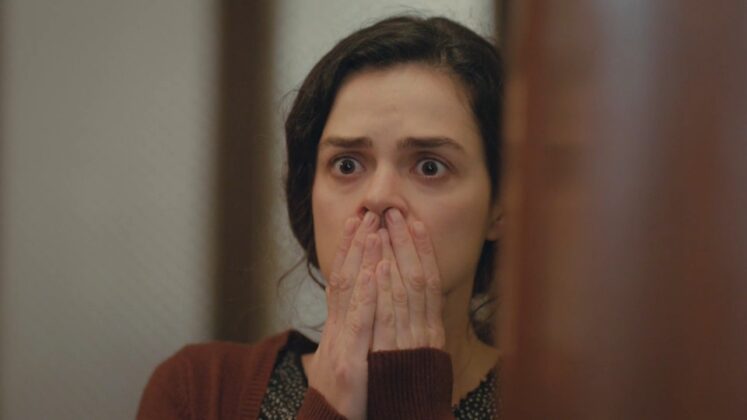 Bahar fica em choque ao ver Sarp