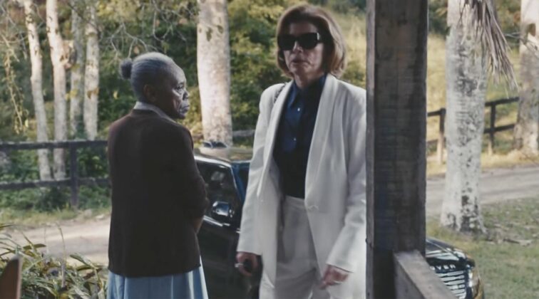 ODETE ROITMAN CHEGA EM CASA MISTERIOSA